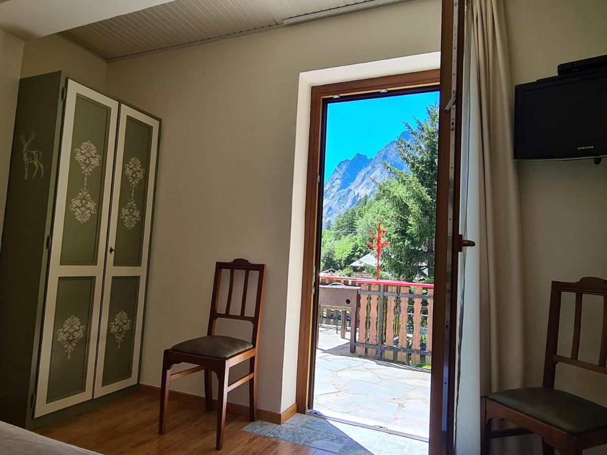Hotel Dente Del Gigante Courmayeur Buitenkant foto