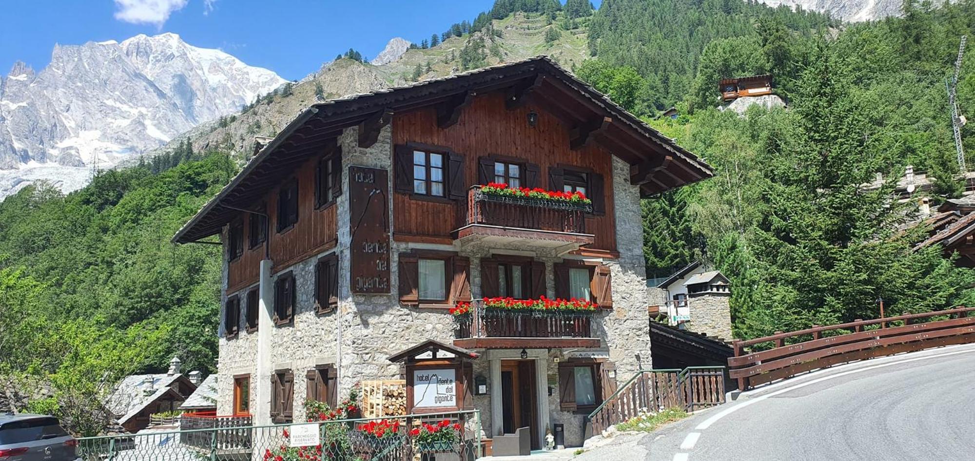 Hotel Dente Del Gigante Courmayeur Buitenkant foto