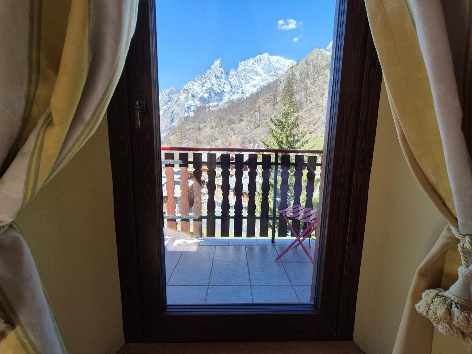 Hotel Dente Del Gigante Courmayeur Buitenkant foto