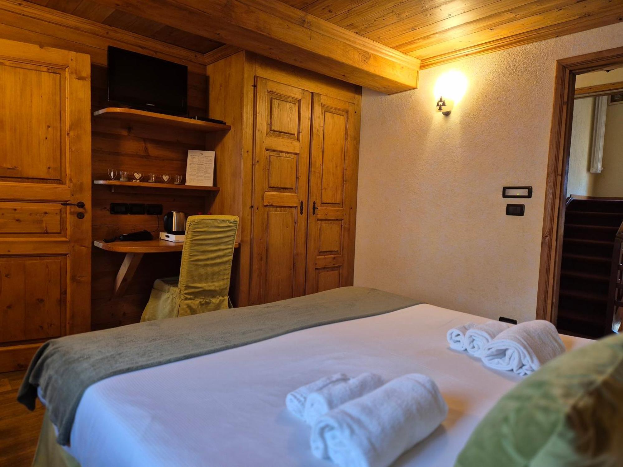 Hotel Dente Del Gigante Courmayeur Buitenkant foto