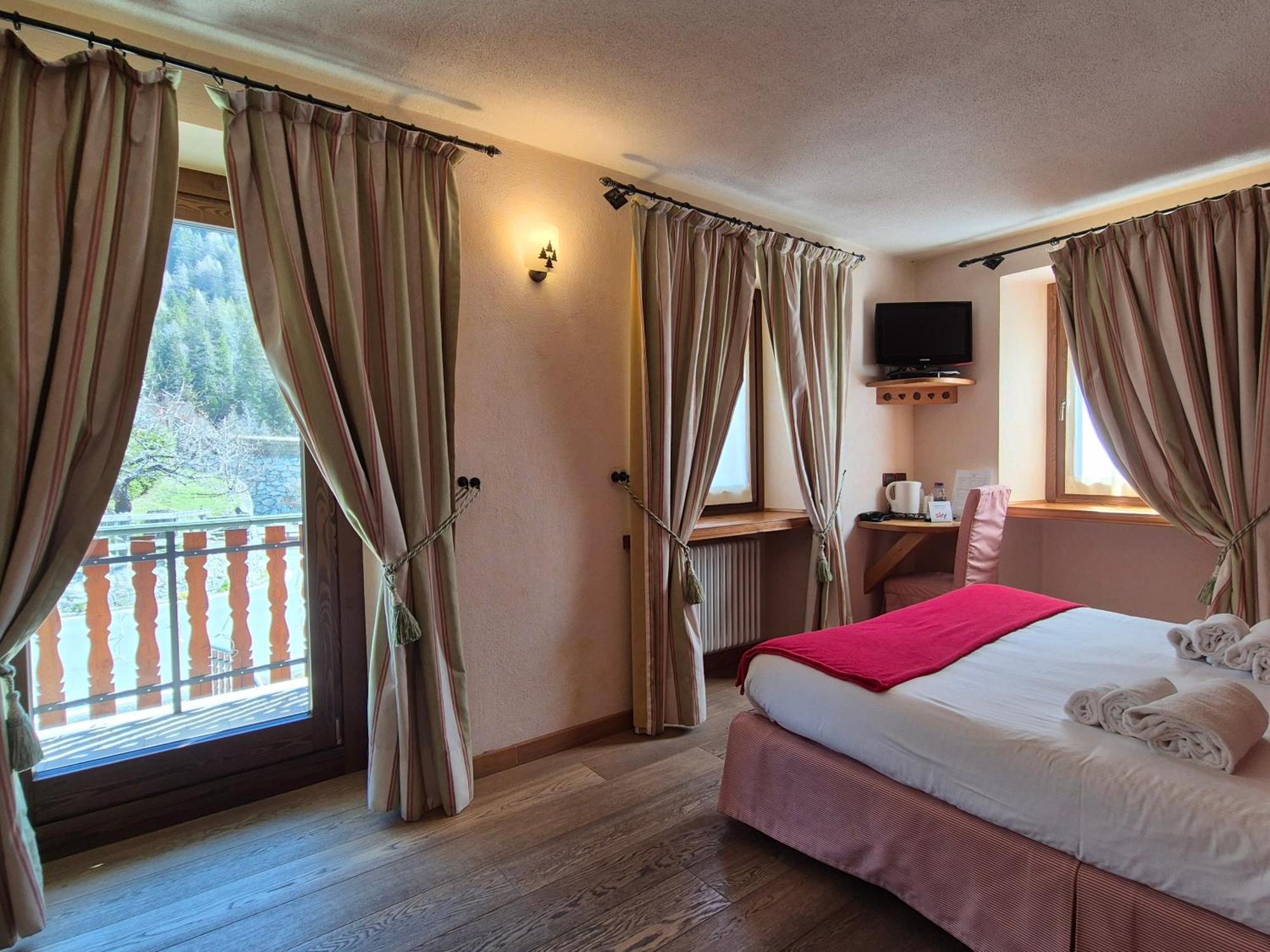 Hotel Dente Del Gigante Courmayeur Buitenkant foto